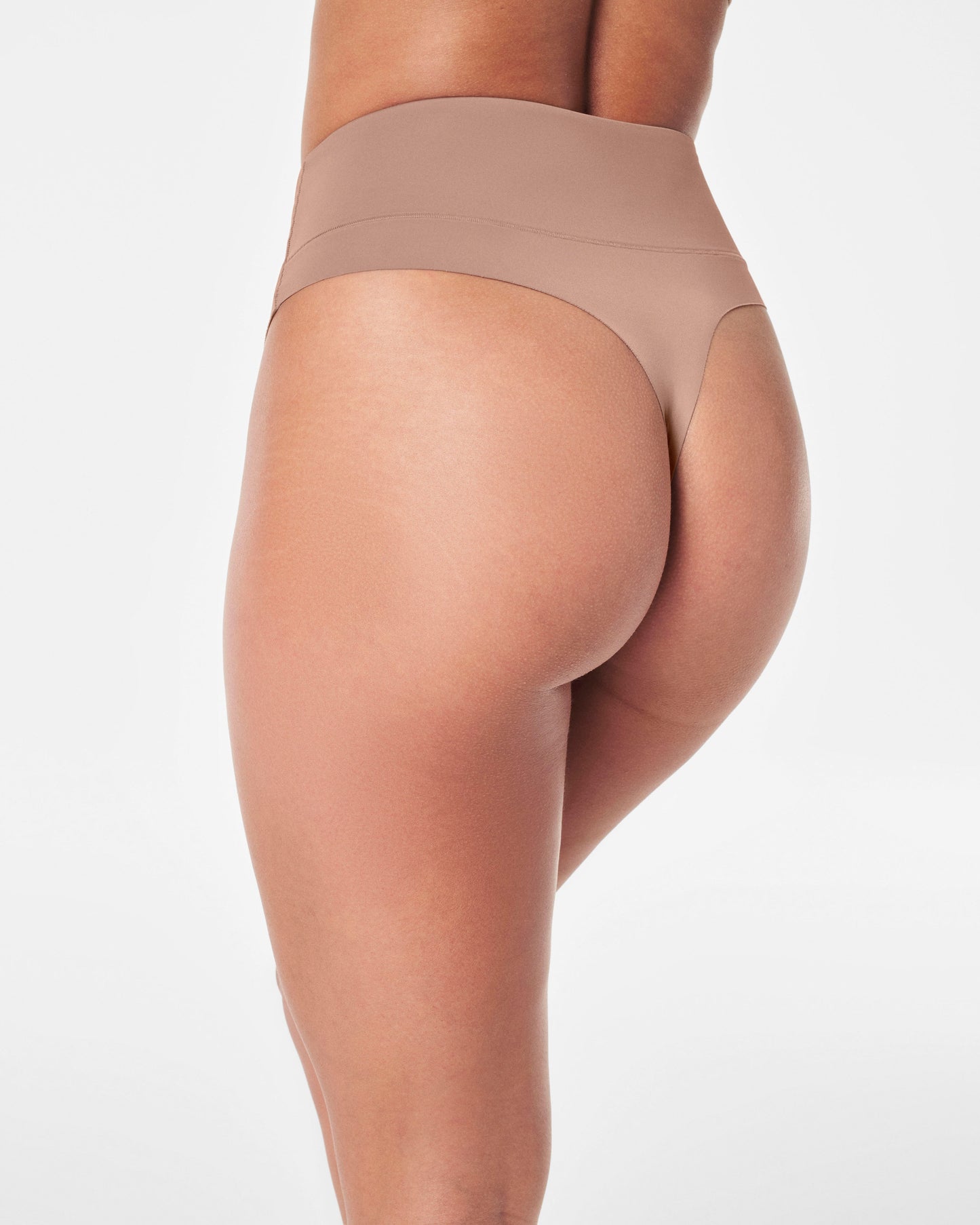 LUKUSAFIsupersmooth™ Contouring Thong