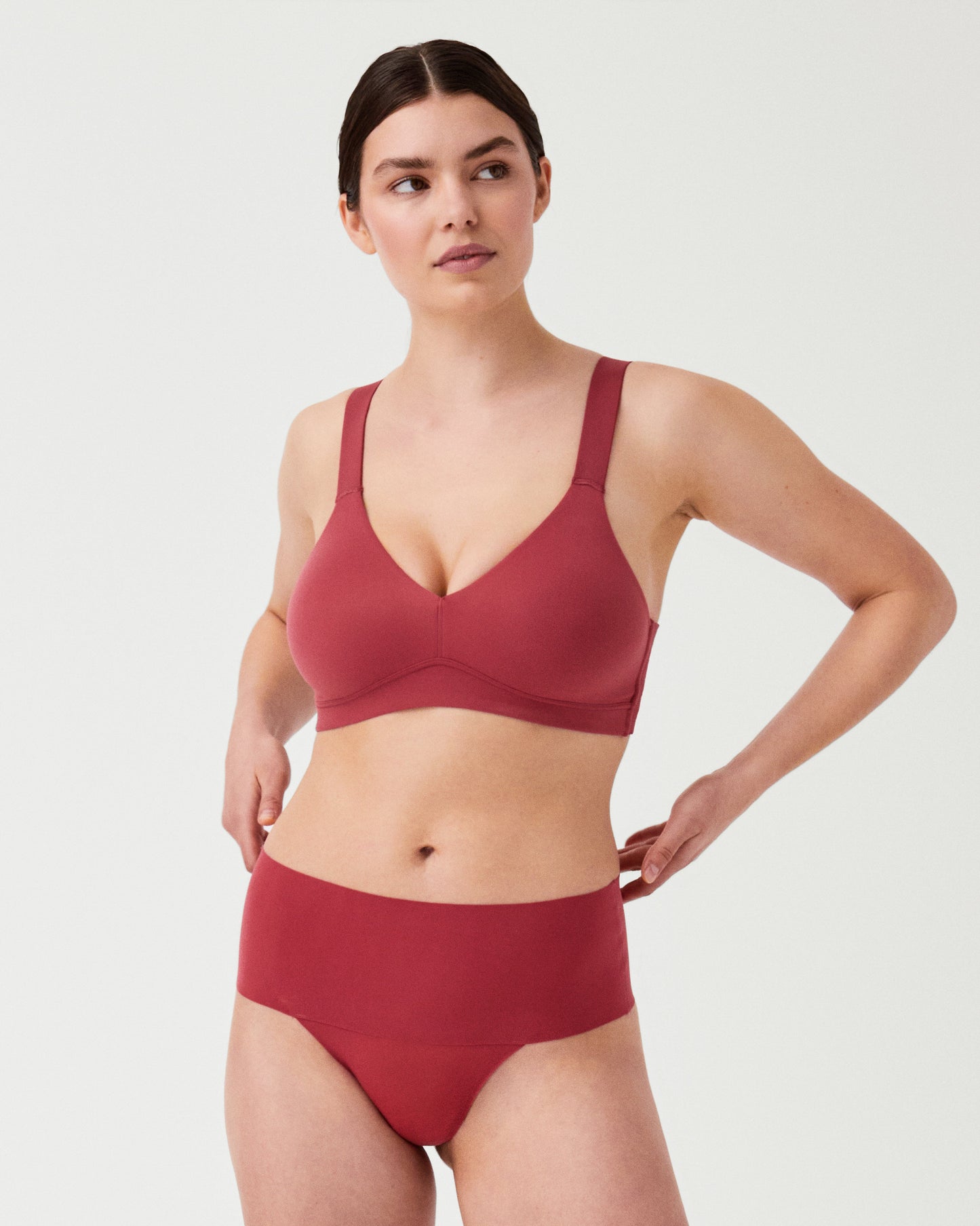 LUKUSAFIsupersmooth™ Undie-tectable® Thong