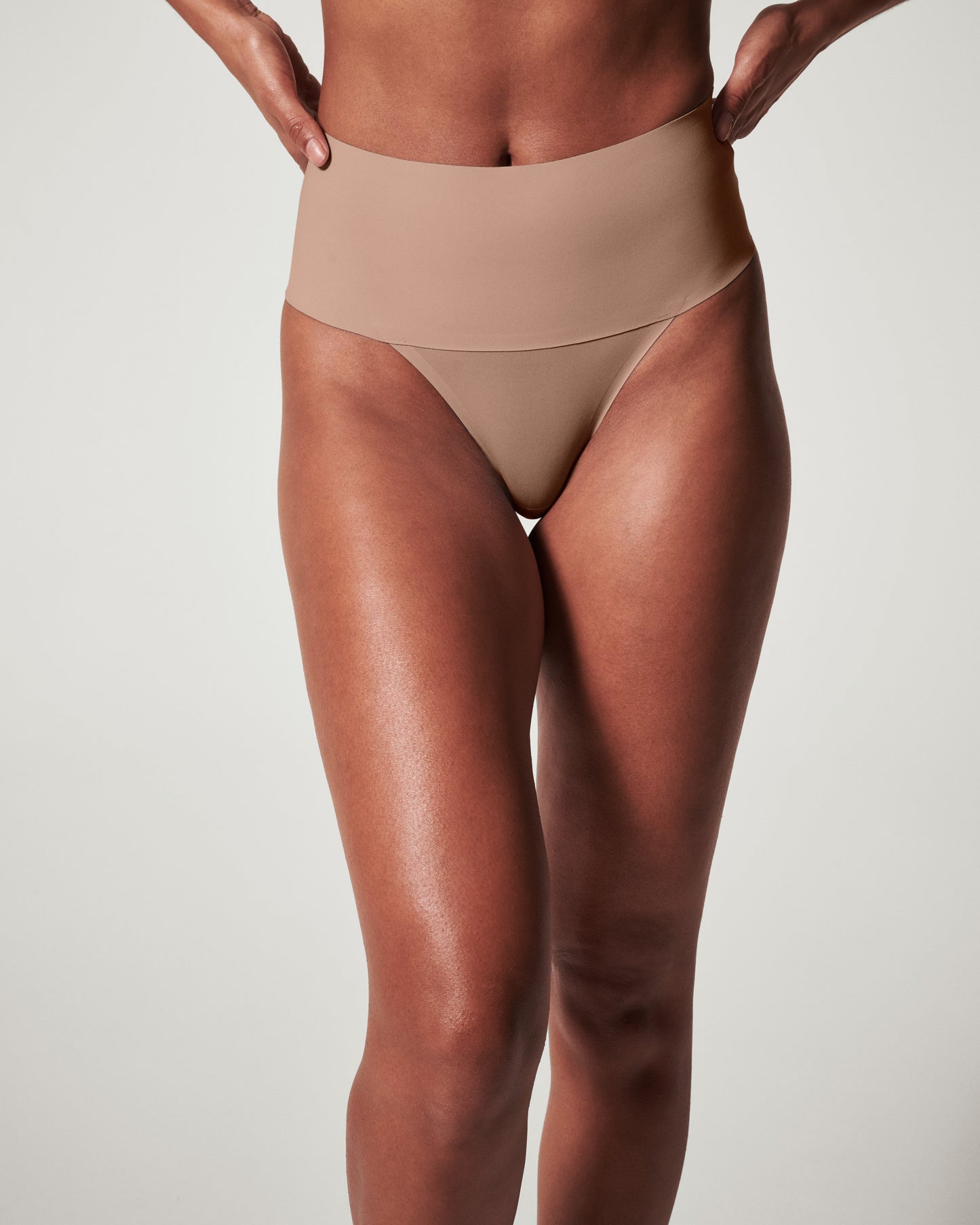 LUKUSAFIsupersmooth™ Undie-tectable® Thong