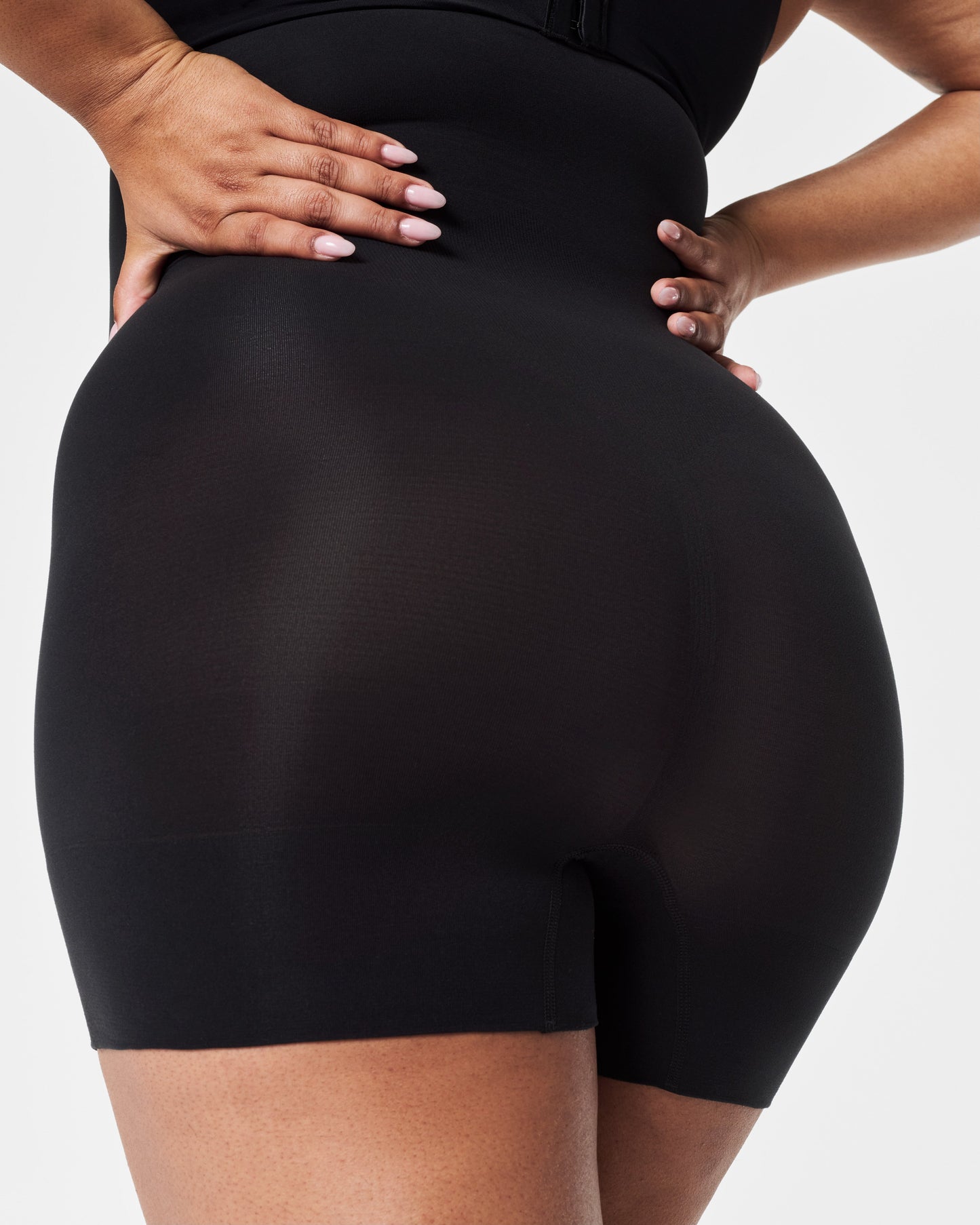 LUKUSAFIsculpt™ Seamless Power High-Waisted Shorty