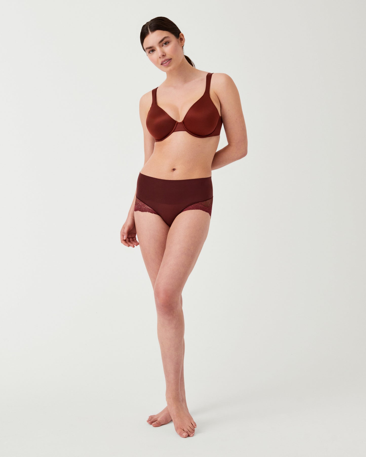 LUKUSAFIsupersmooth™ Undie-tectable® Lace Hi-Hipster