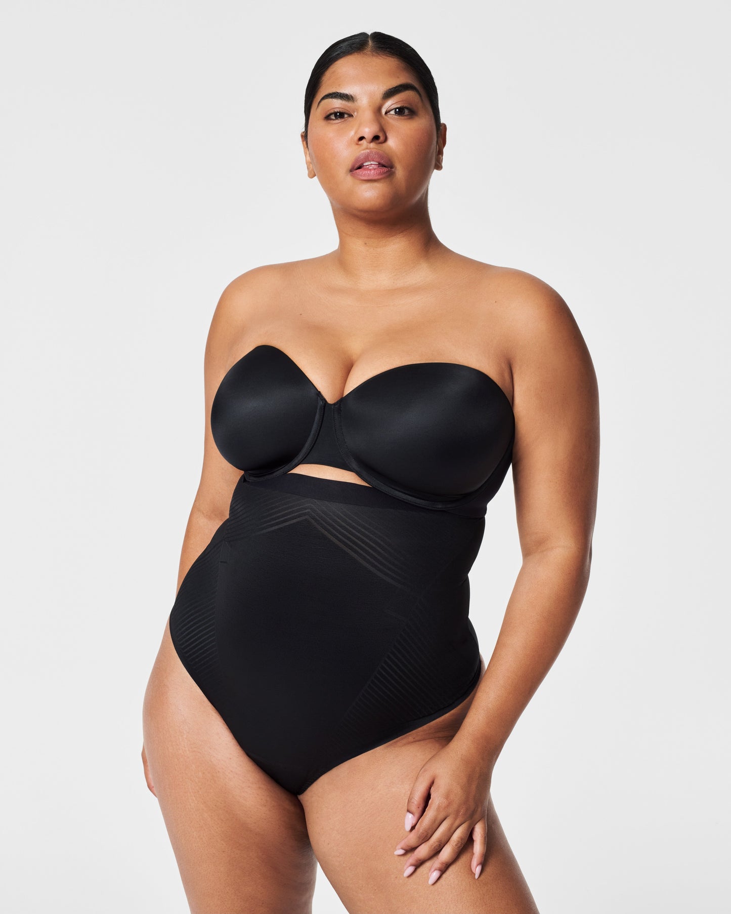 LUKUSAFIshape™ Invisible High-Waisted Thong