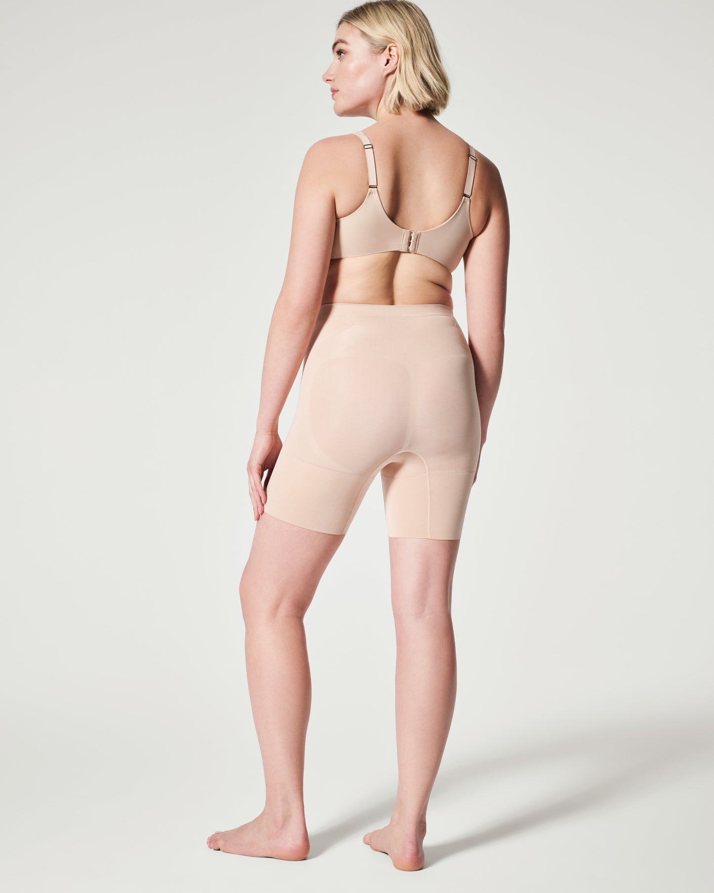LUKUSAFIsculpt™ OnCore Mid-Thigh Short